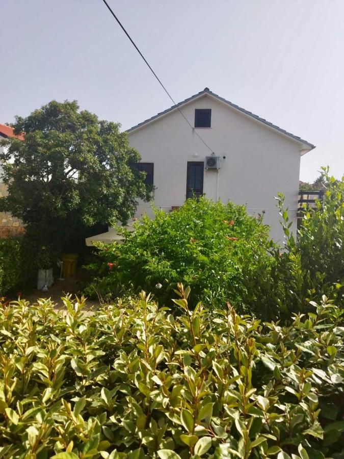 Holiday Home Bukovac Klimno Eksteriør bilde